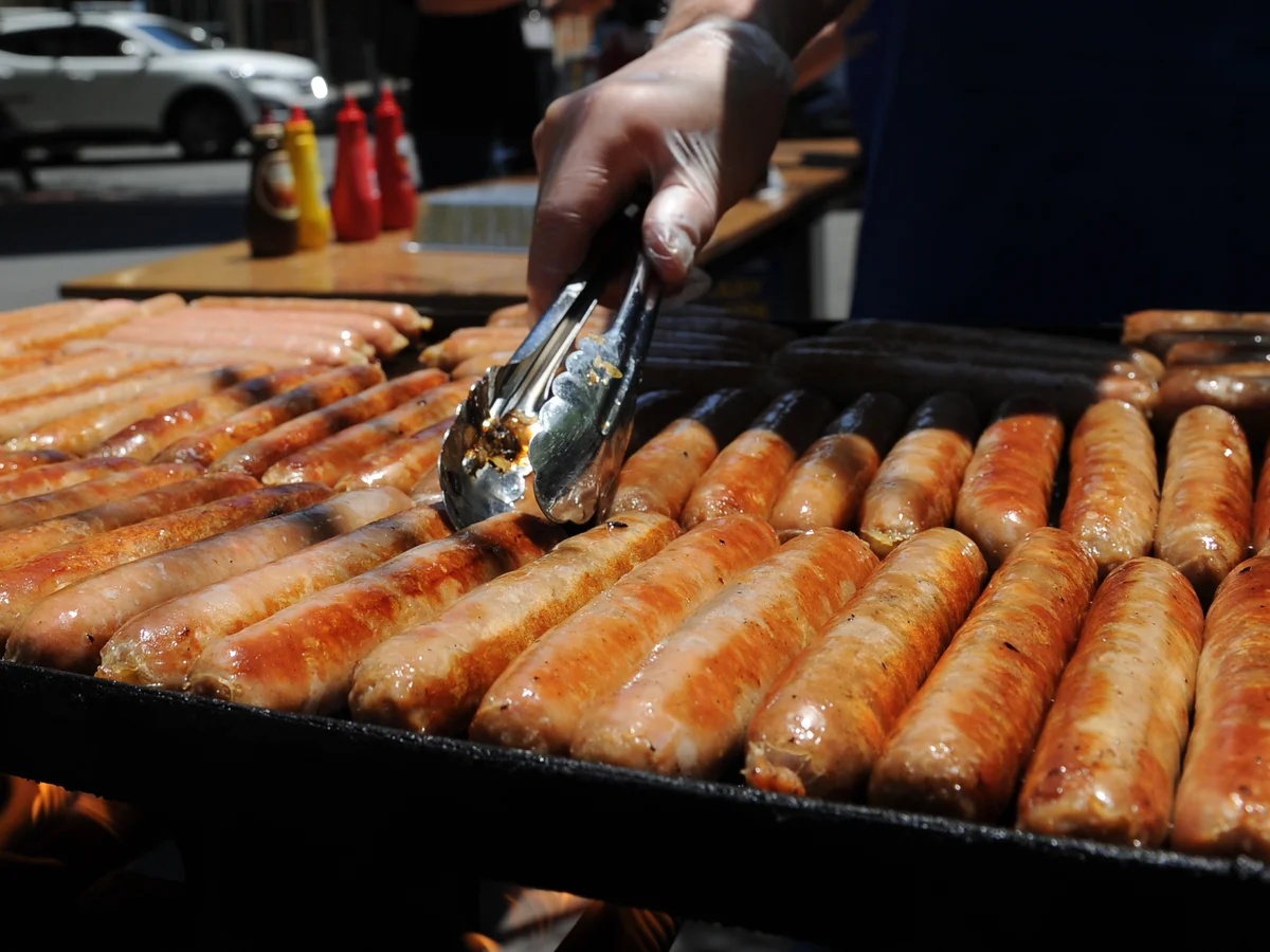 Calling All Volunteers: The Great Friday Sausage Sizzle!